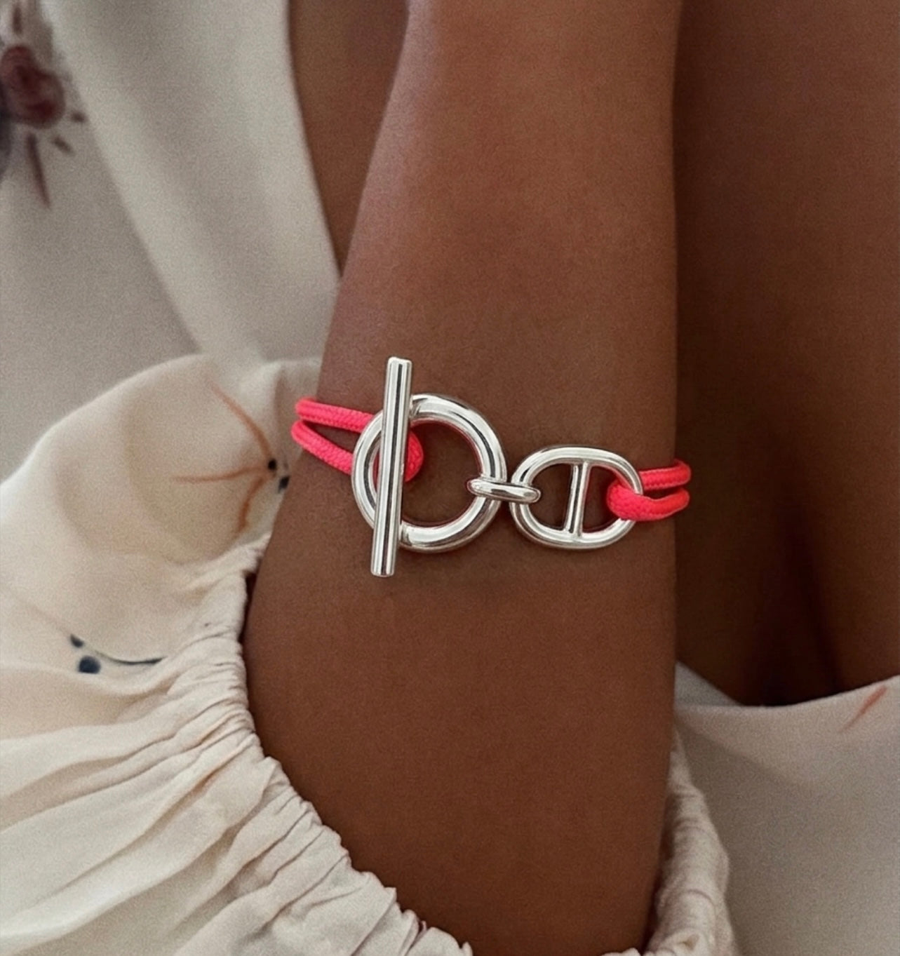 Bracelet April